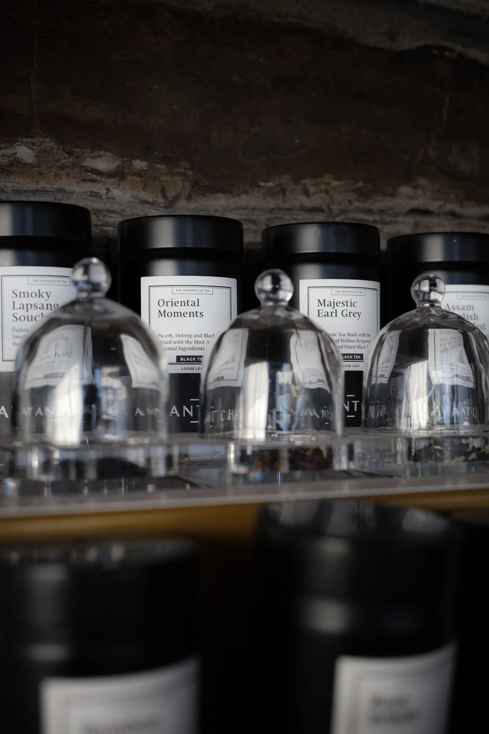 Tea canisters with glass covers